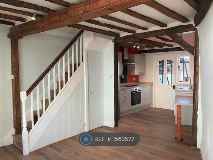 2 Bedroom Terraced House To Rent In High Street, Robertsbridge, TN32