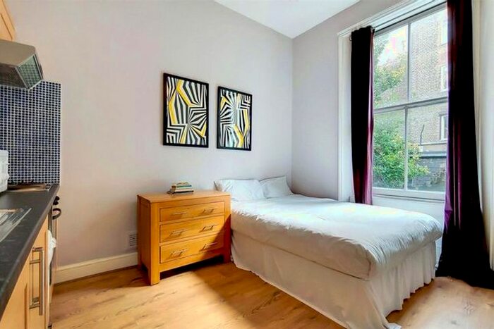 Studio To Rent In Collingham Place, London, SW5