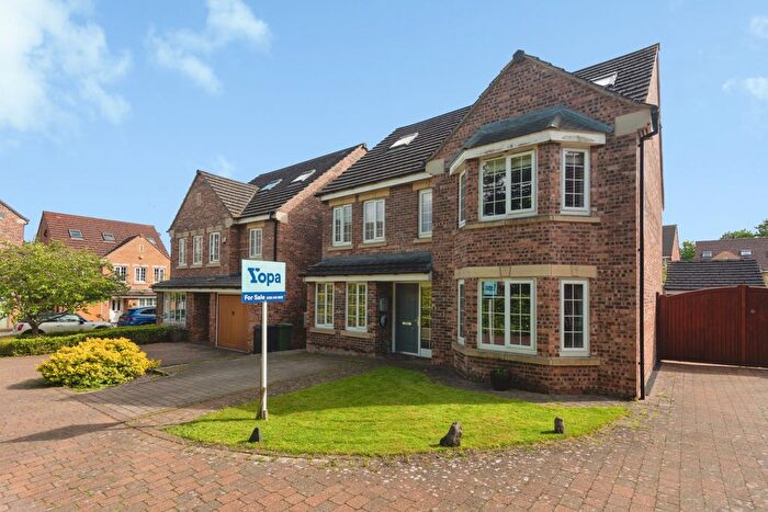 5 Bedroom Detached House For Sale In Principal Rise, Dringhouses, York, YO24