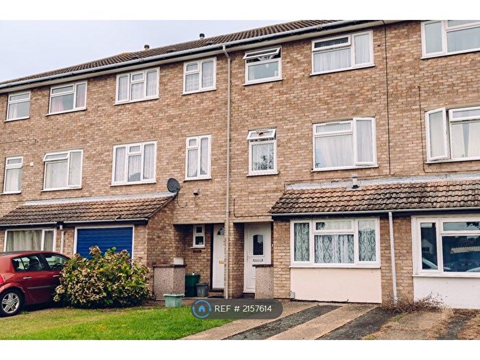5 Bedroom Terraced House To Rent In St. Andrews Avenue, Colchester, CO4