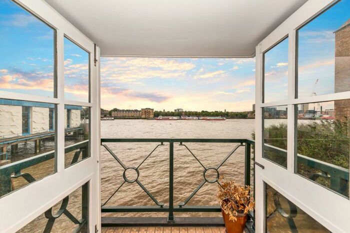 2 Bedroom Flat To Rent In St Thomas Wharf, Wapping High Street, E1W
