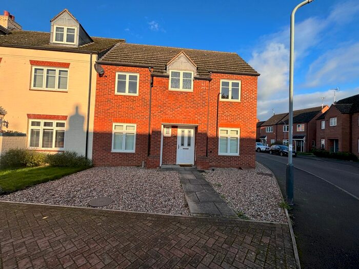 3 Bedroom Property To Rent In St. Margarets Avenue, Wolston, Coventry, CV8