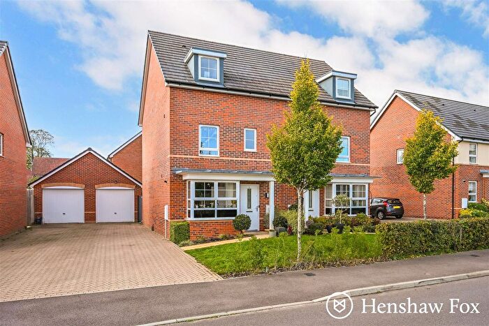 4 Bedroom Semi Detached House For Sale In Ganger Farm Way, Ampfield, Romsey, Hampshire, SO51