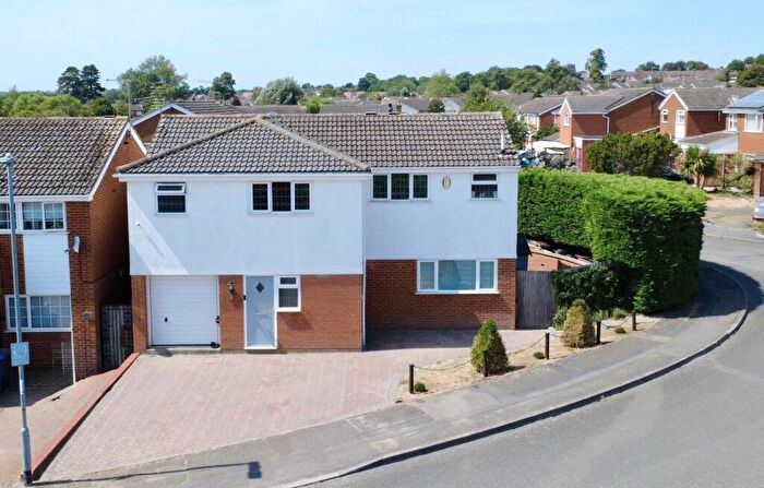4 Bedroom Detached House For Sale In Rose Close, Rothwell, Kettering, NN14