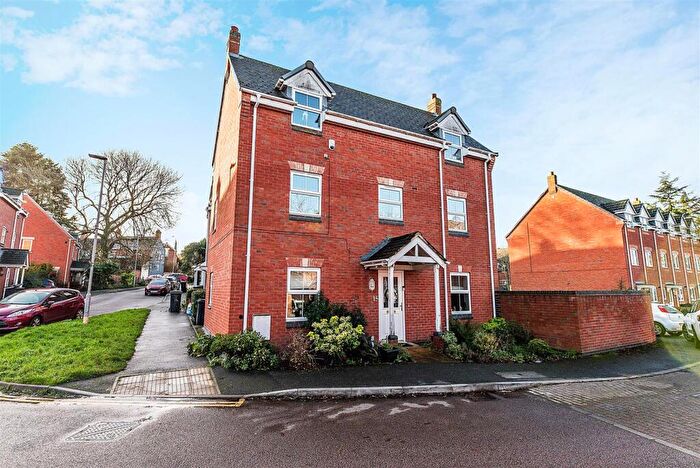 4 Bedroom Detached House For Sale In Hollands Way, DE74