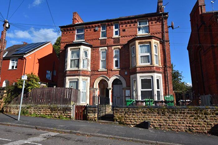 1 Bedroom Flat To Rent In One-Bedroom Flat In Forest Fields, Nottingham, NG7