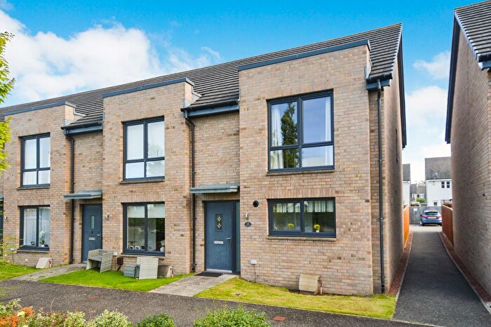 3 Bedroom End Of Terrace House For Sale In Killiekrankies Path, South Queensferry, EH30