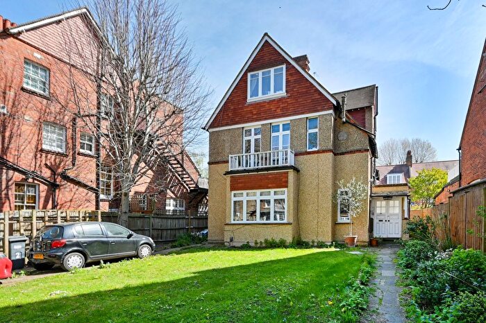 1 Bedroom Flat To Rent In Bedford Park, London, W4