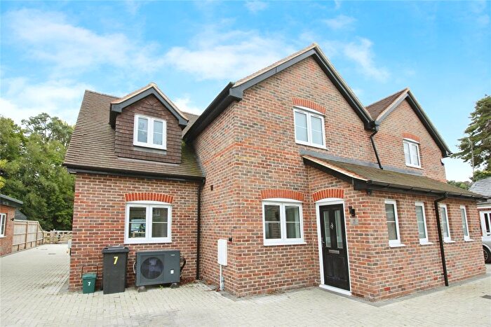 3 Bedroom Semi-Detached House To Rent In Manor Farm Mews, Manor Farm Lane, Reading, RG8