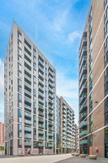 Studio To Rent In Momento Kew Bridge, Kew Bridge, Brentford, TW8
