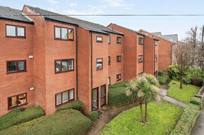 1 Bedroom Flat For Sale In Harehills Lane, Chapel Allerton, Leeds, LS7