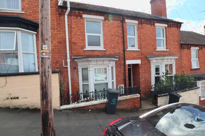 1 Bedroom Flat To Rent In Laceby Street, Lincoln, LN2