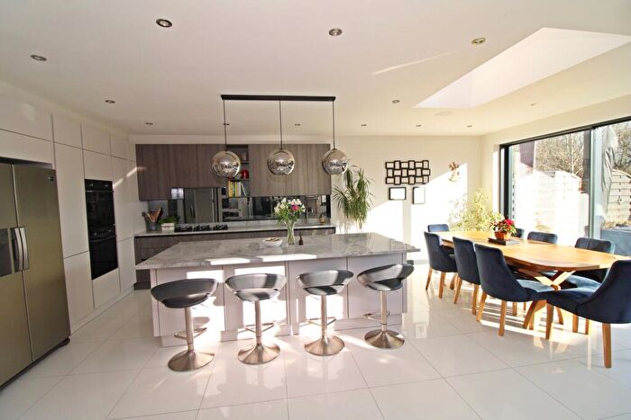 4 Bedroom Semi Detached House For Sale In Mead Way, Bromley, BR2