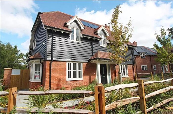 4 Bedroom Detached House For Sale In Netley Abbey, Southampton, SO31