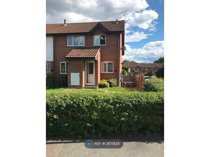 2 Bedroom End Terrace House To Rent In Clayhanger, Guildford, GU4