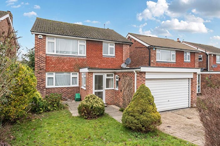 3 Bedroom Detached House For Sale In Highwood Drive, Orpington, BR6