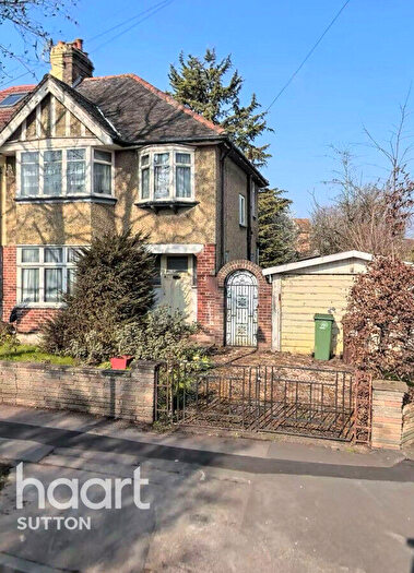 3 Bedroom Semi-Detached House For Sale In Forest Road, Sutton, SM3