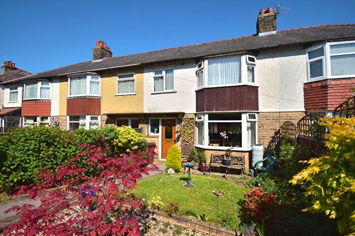 3 Bedroom Terraced House For Sale In Orchard Avenue, Whaley Bridge, SK23