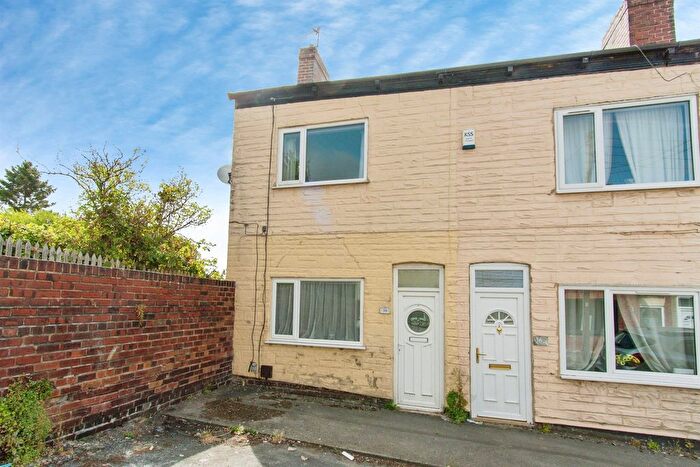 2 Bedroom End Of Terrace House For Sale In Halton Street, Featherstone, Pontefract, WF7