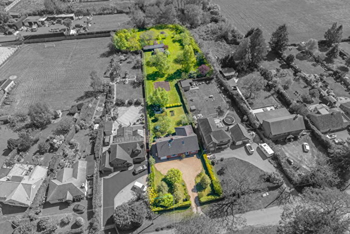 3 Bedroom Detached Bungalow For Sale In Wood Lane, Astwood Bank, Redditch, B96