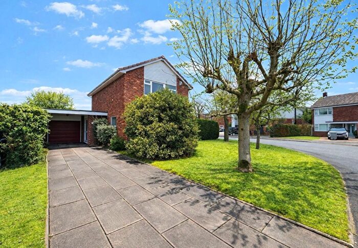 3 Bedroom Property For Sale In Mereheath Park, Knutsford, WA16