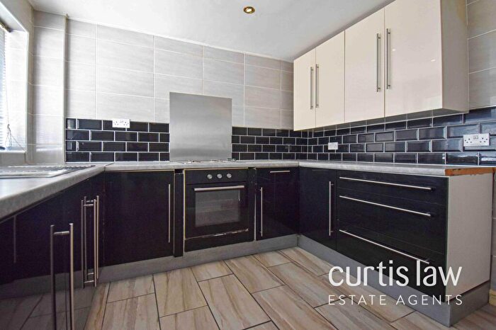 3 Bedroom Semi Detached House For Sale In Delph Lane, Blackburn, BB1