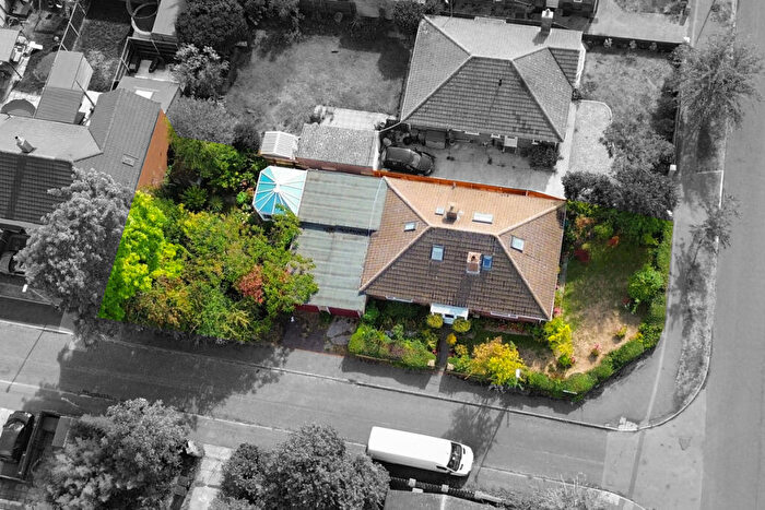 2 Bedroom Detached Bungalow For Sale In St. Albans Road, Cambridge, CB4