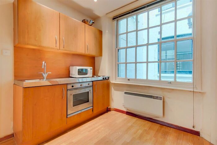 Studio To Rent In Linden Gardens, Notting Hill, W2
