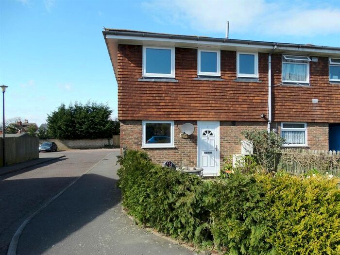 3 Bedroom End Of Terrace House To Rent In Maynards, Marden, Tonbridge, TN12