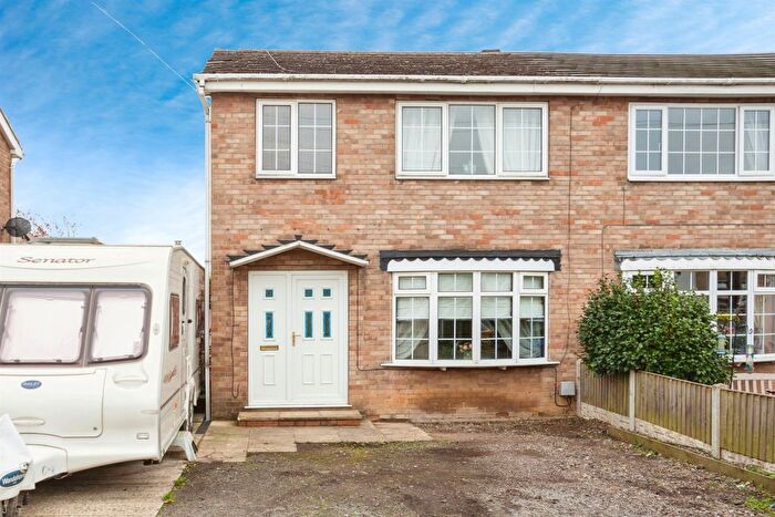 3 Bedroom Semi-Detached House For Sale In Wheatroyd Crescent, Ossett, WF5