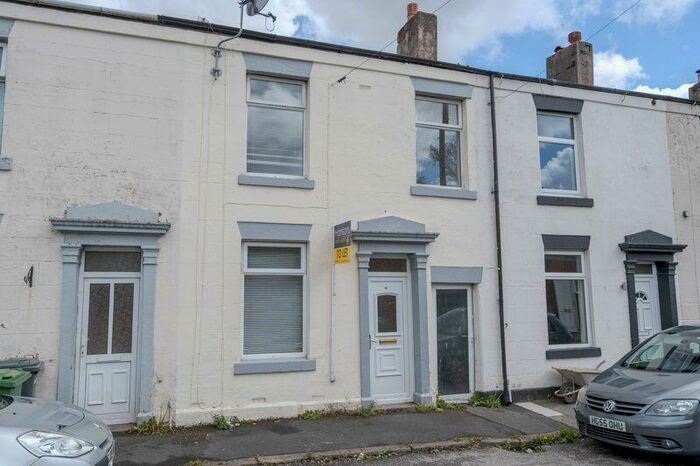 3 Bedroom Terraced House To Rent In Available Now !! Holden Street, Chorley, PR7