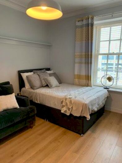 Studio To Rent In Huntly Street, Aberdeen, AB10