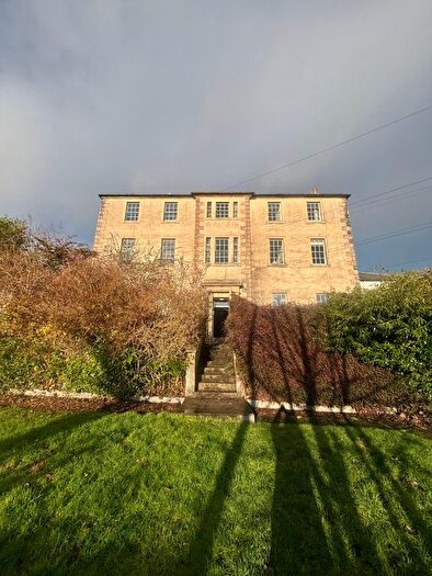 1 Bedroom Flat To Rent In Queens Court, Dunfermline, KY12