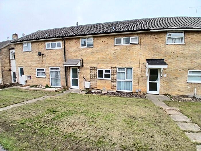 3 Bedroom Property To Rent In Austen Paths, Stevenage, SG2