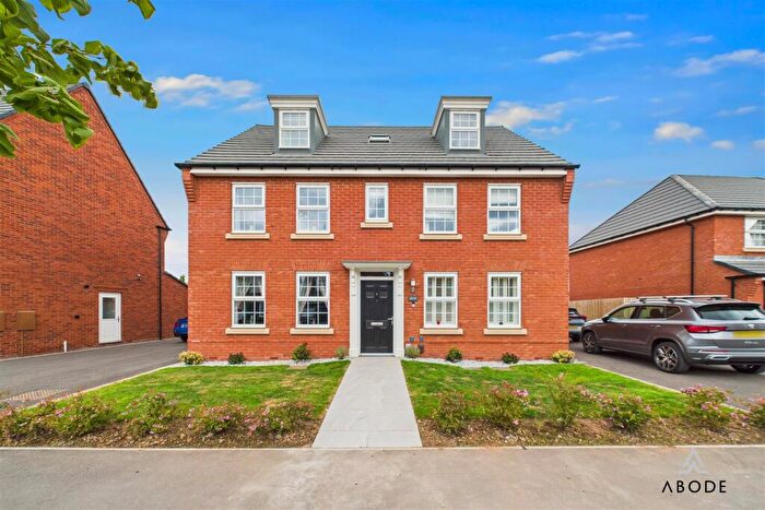 5 Bedroom Detached House For Sale In Marley Way, Drakelow, DE15