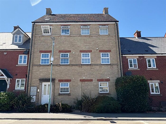 1 Bedroom Flat To Rent In Library Terrace, Dursley, GL11