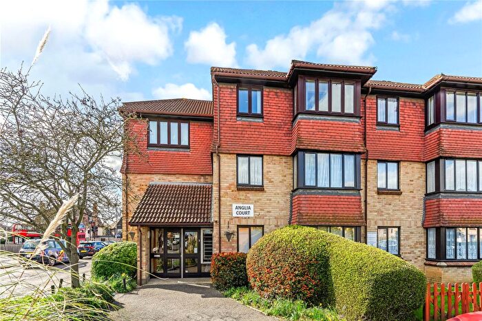 1 Bedroom Flat For Sale In Anglia Court, Spring Close, Dagenham, RM8