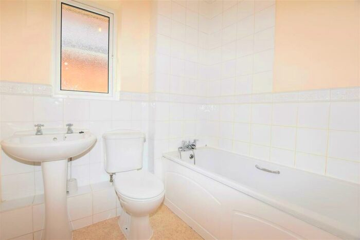 2 Bedroom Detached House To Rent In Charvil Meadow Road, Charvil, RG10