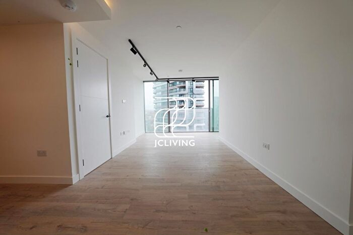 2 Bedroom Flat For Sale In Bollinder Place, London, EC1V