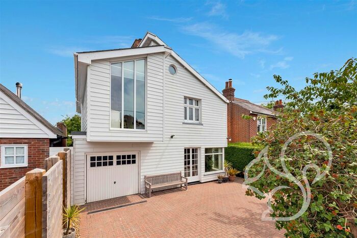 4 Bedroom Detached House For Sale In Beach Road, West Mersea, CO5