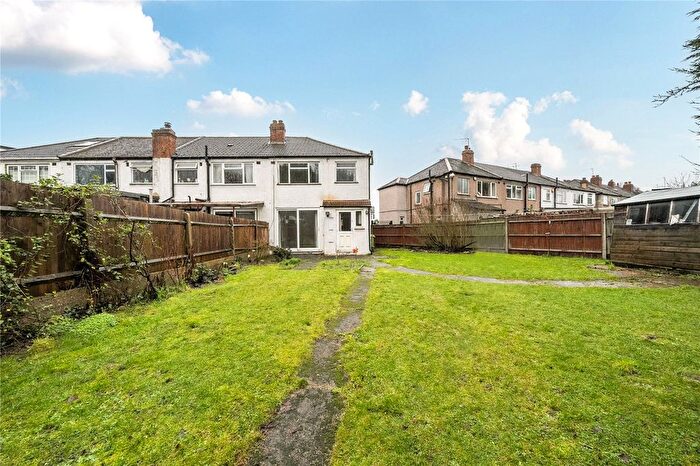 3 Bedroom End Terrace House For Sale In Woodhouse Avenue, Perivale, Greenford, UB6