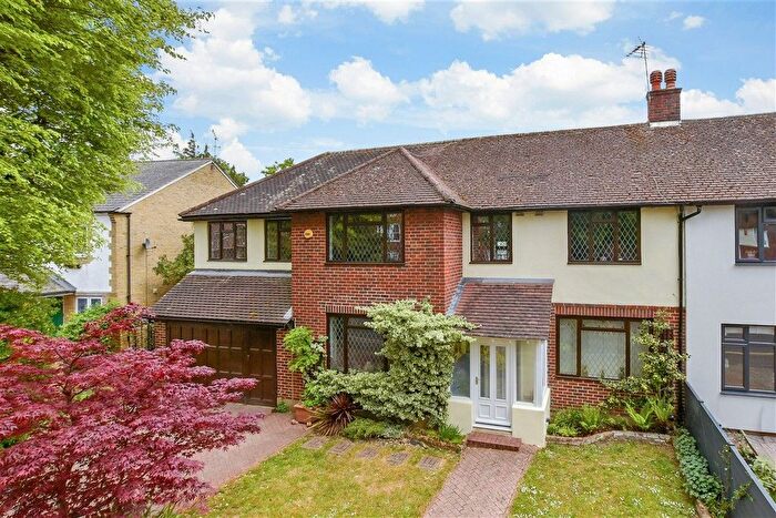 5 Bedroom Semi Detached House For Sale In Camborne Road, South Sutton, Surrey, SM2