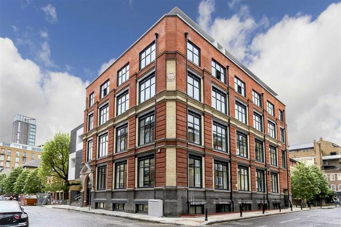 3 Bedroom Flat To Rent In Queen Elizabeth Street, London, SE1