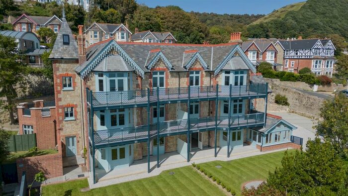 1 Bedroom Property To Rent In Belle Vue Road, Ventnor, PO38