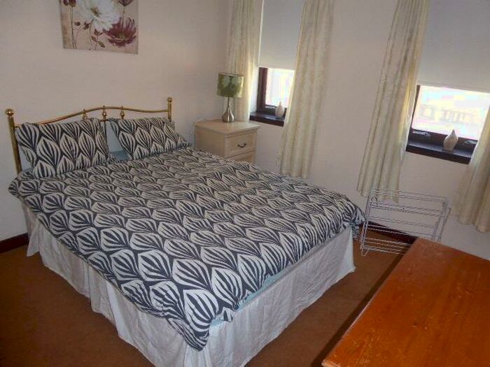 1 Bedroom Flat To Rent In / Brown Street, G2