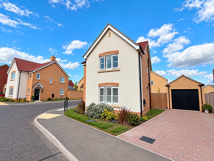 3 Bedroom Detached House For Sale In Mallard Drive, Exning, Newmarket., CB8