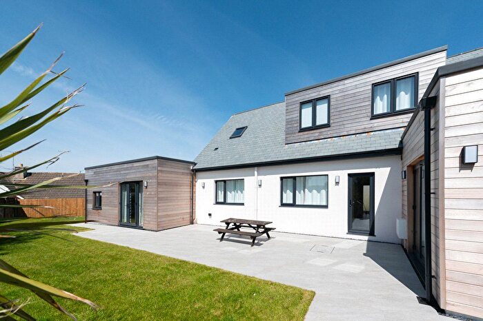6 Bedroom Detached House For Sale In Trevarrian, Newquay, TR8