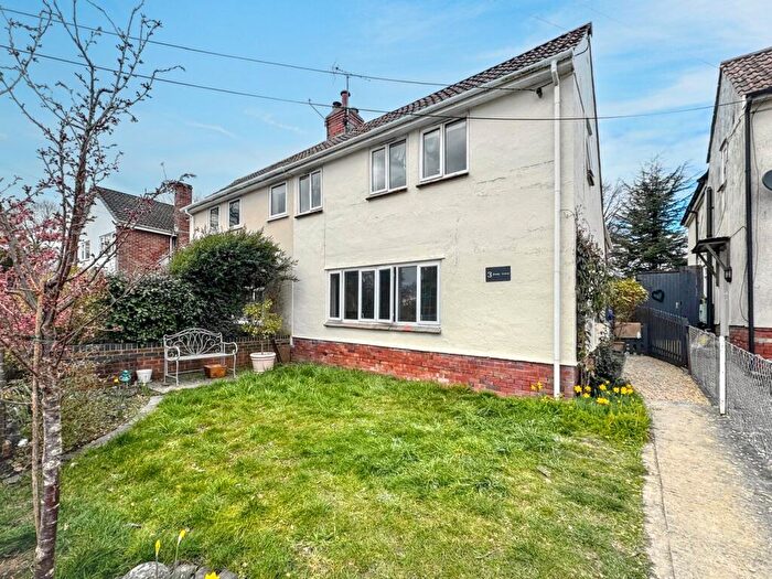 3 Bedroom House To Rent In Grange Avenue, Street, Somerset, BA16