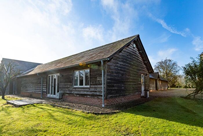 1 Bedroom Barn Conversion To Rent In Northmoor, OX29