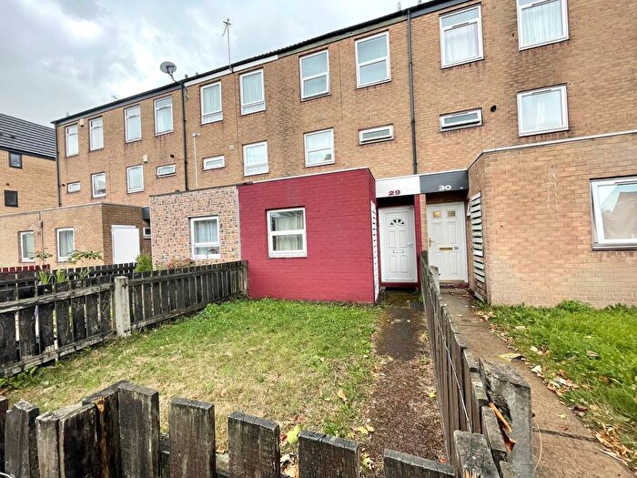 4 Bedroom Terraced House To Rent In Houseman Gardens, Nottingham, NG2